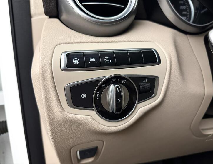 Mercedes-Benz GLC 8