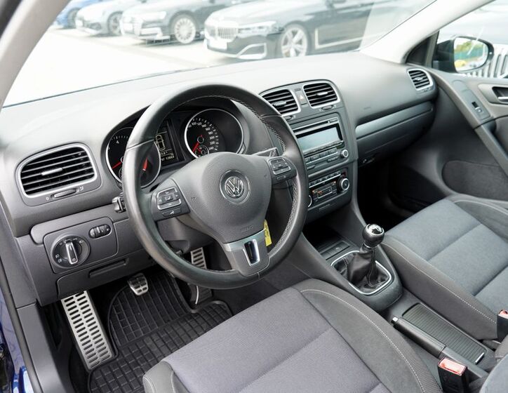 Volkswagen Golf 21