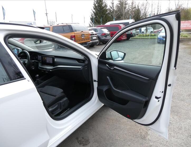 Škoda Octavia 23