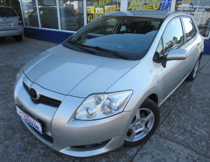 Toyota Auris 2