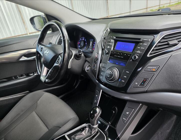 Hyundai i40 31