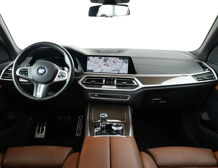 BMW X7 12