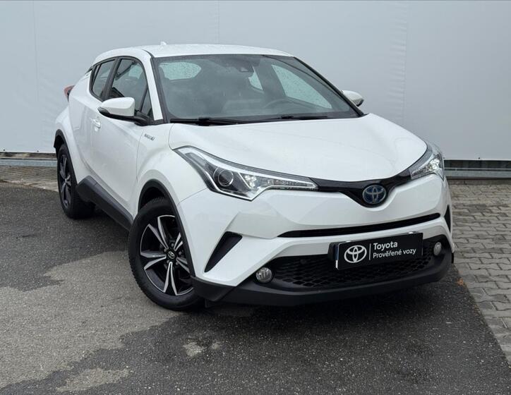 Toyota C-HR 3