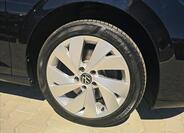 Volkswagen Golf 48