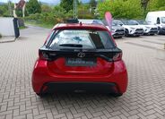 Toyota Yaris 5