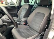 Volkswagen Golf 16