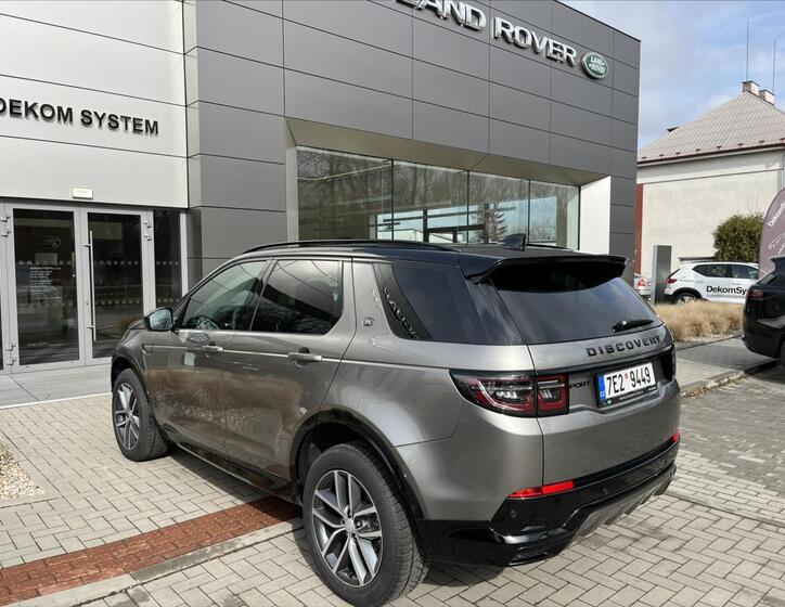Land Rover Discovery Sport 5