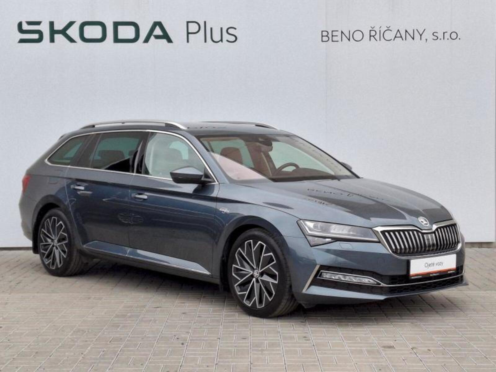 Škoda Superb 9