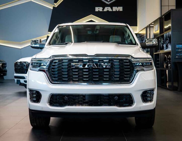Dodge RAM 13