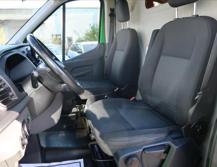 Ford Transit 10