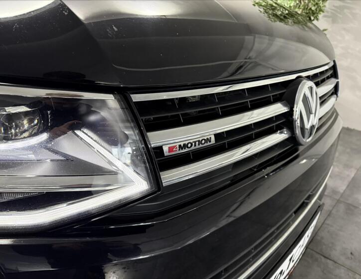 Volkswagen Multivan 32