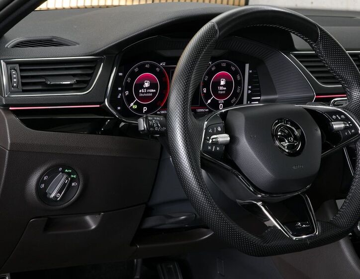 Škoda Superb 17
