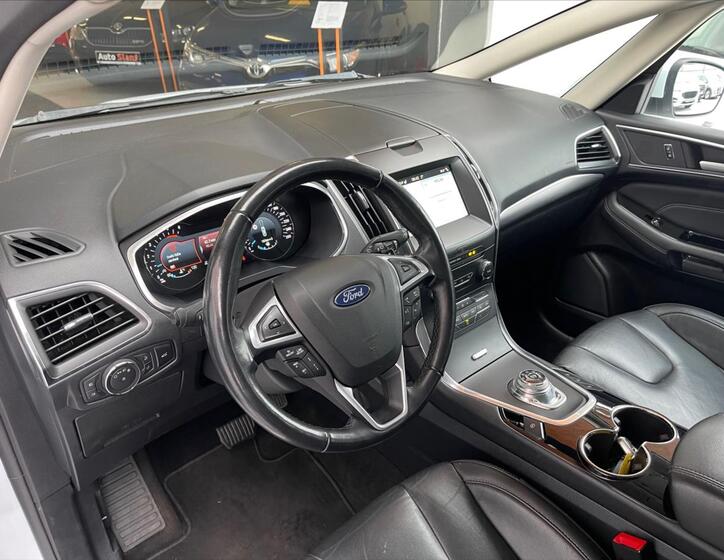 Ford S-MAX 10