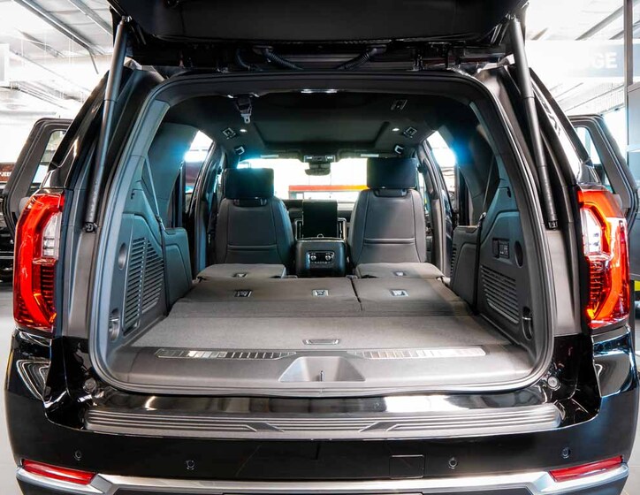 GMC Yukon 9