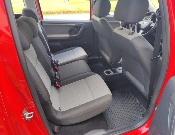 Škoda Roomster 19