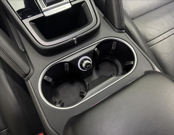 Porsche Cayenne 33