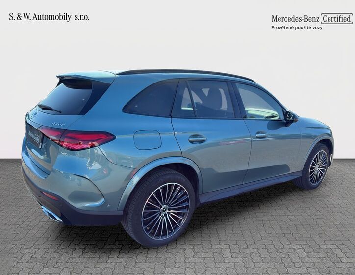 Mercedes-Benz GLC 8