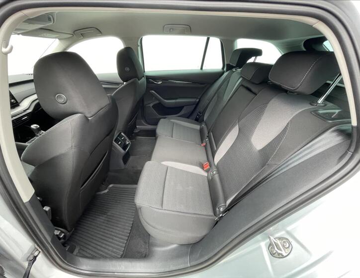Škoda Octavia 16
