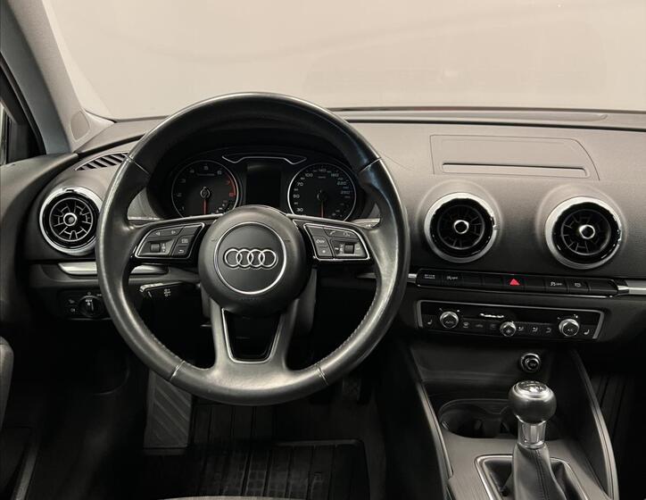 Audi A3 5
