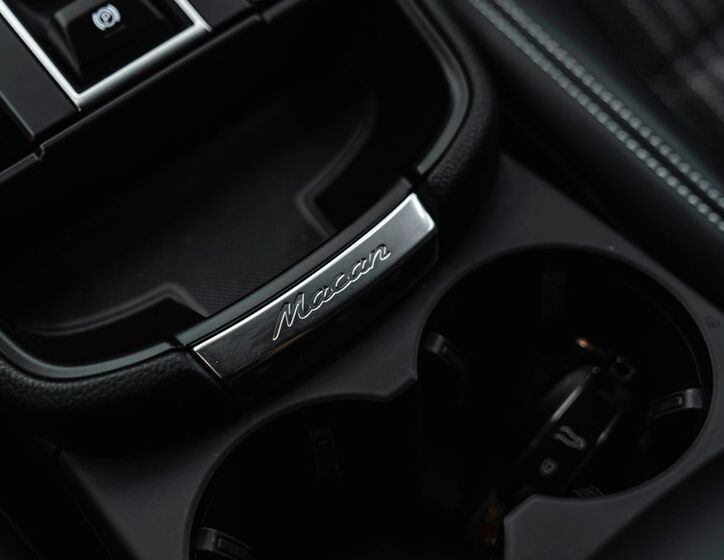 Porsche Macan 20