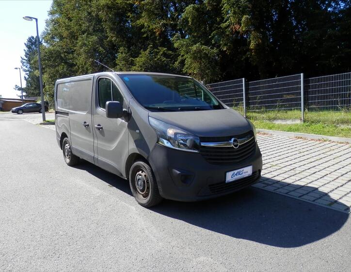 Opel Vivaro 4