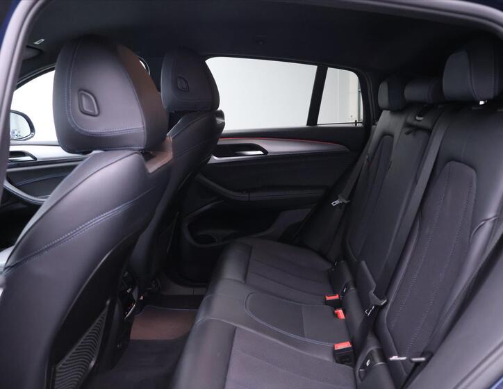 BMW X4 17