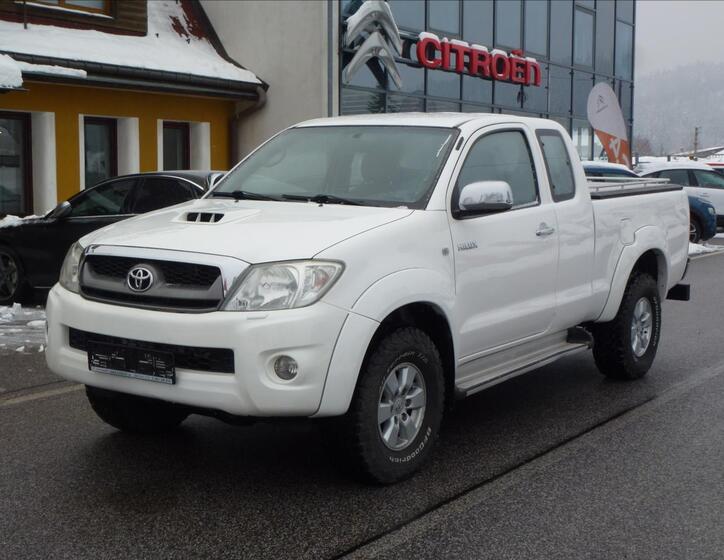 Toyota Hilux 1