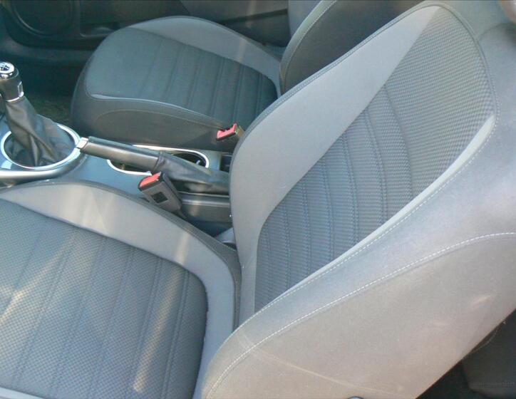 Volkswagen New Beetle 22