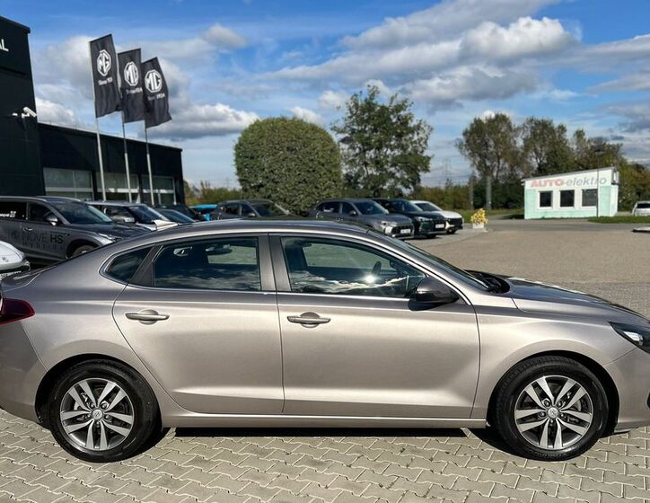 Hyundai i30 23