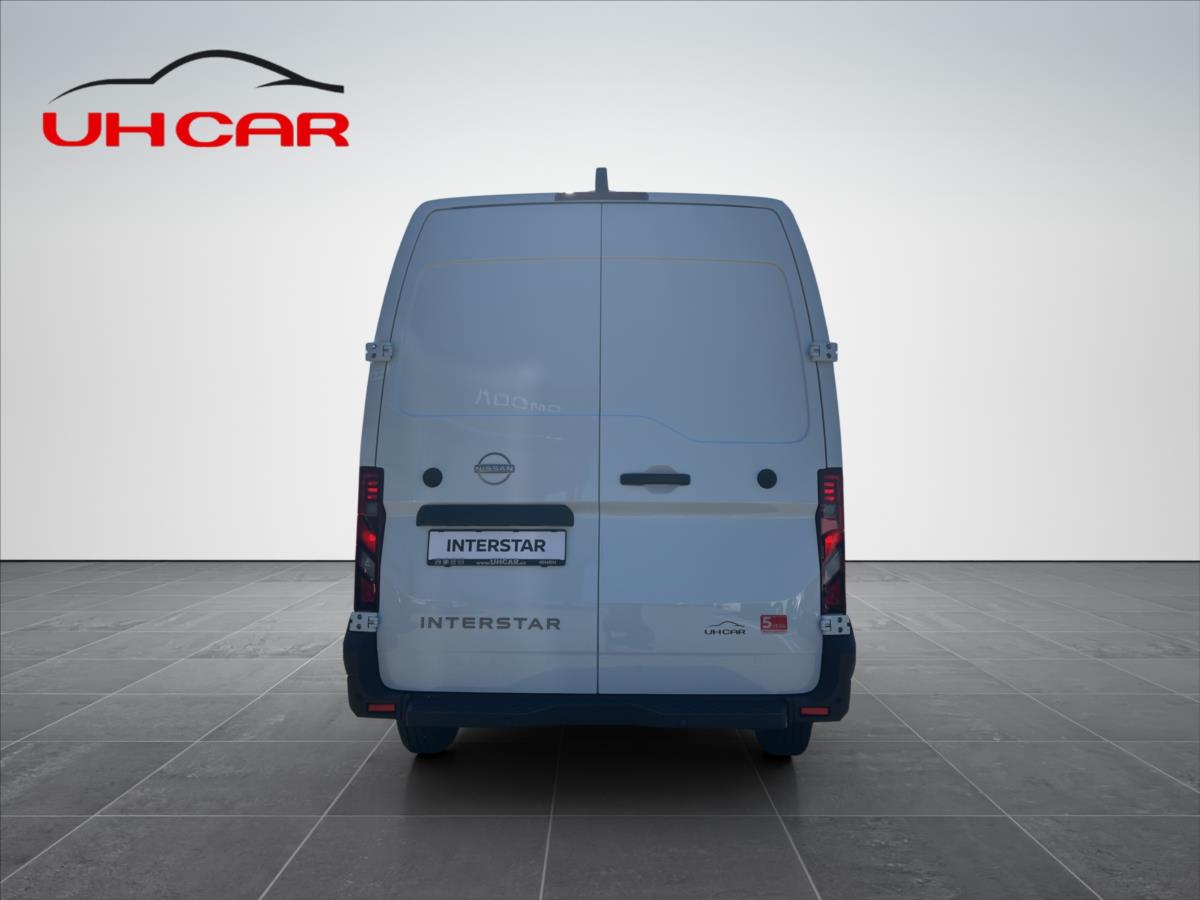 Nissan Interstar