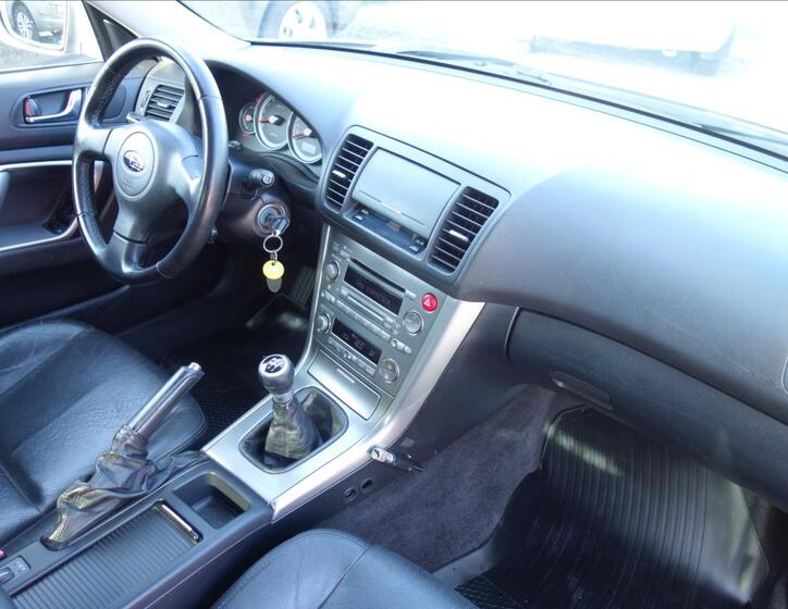 Subaru Legacy 14