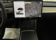 Tesla Model Y 17