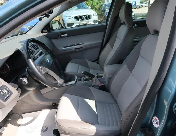 Volvo V50 12