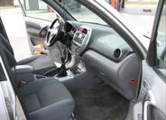 Toyota RAV4 10