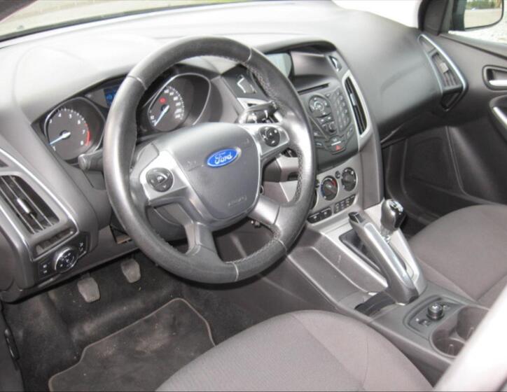 Ford Focus 12