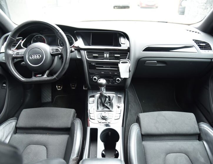 Audi A4 23