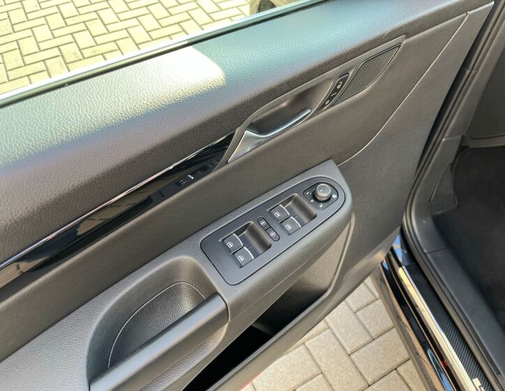 Volkswagen Sharan 12