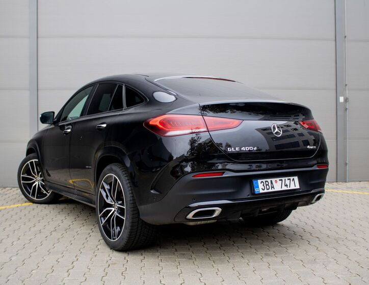 Mercedes-Benz GLE 9