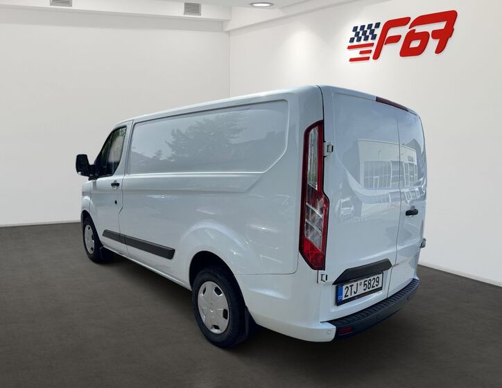 Ford Transit Custom 4
