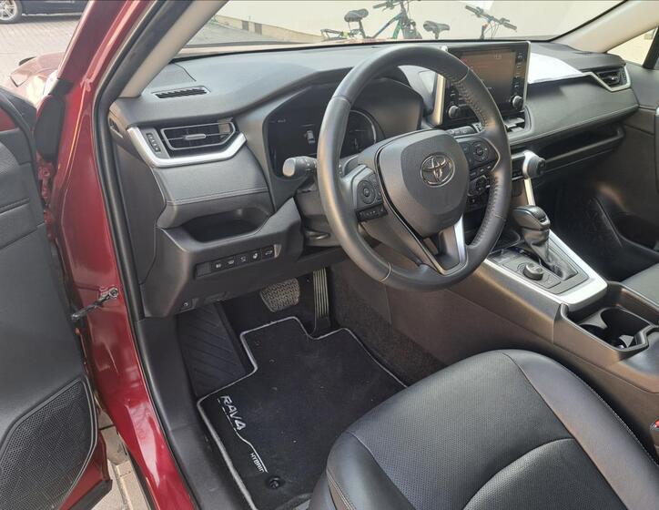 Toyota RAV4 22
