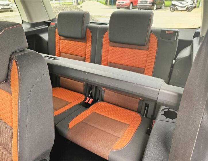 Volkswagen Touran 26