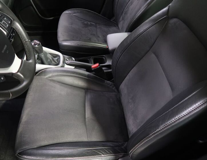 Suzuki Vitara 9