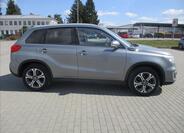 Suzuki Vitara 5