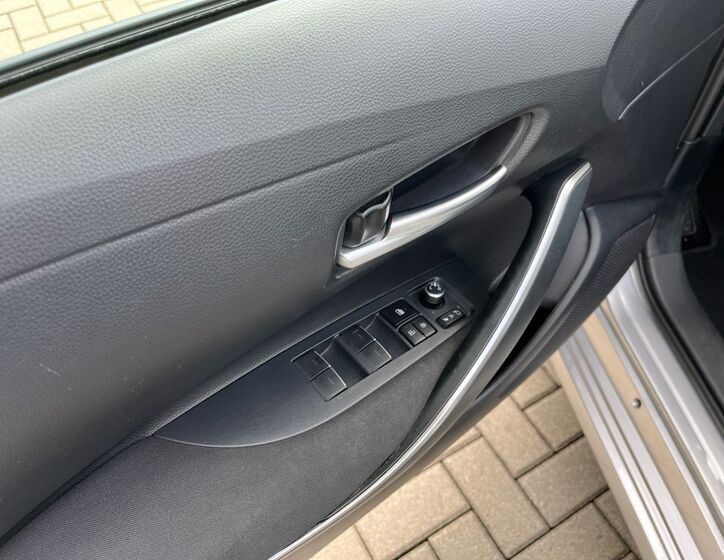 Toyota Corolla 12
