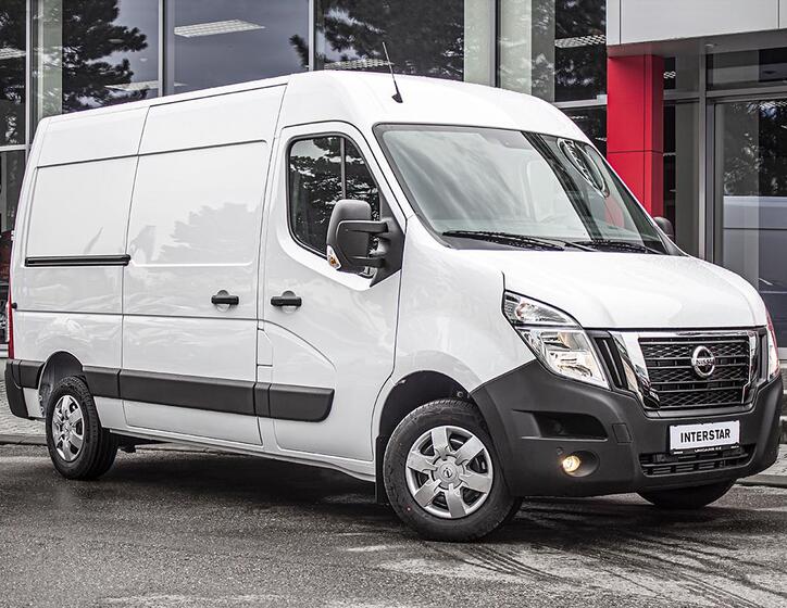 Nissan NV400 3