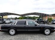 Jaguar XJR 7