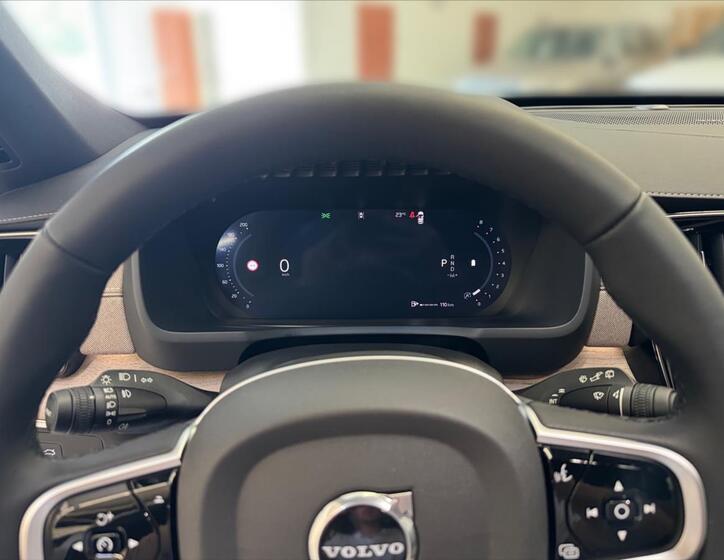 Volvo XC90 8