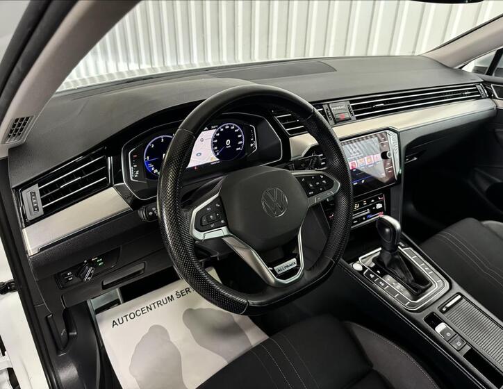Volkswagen Passat 16