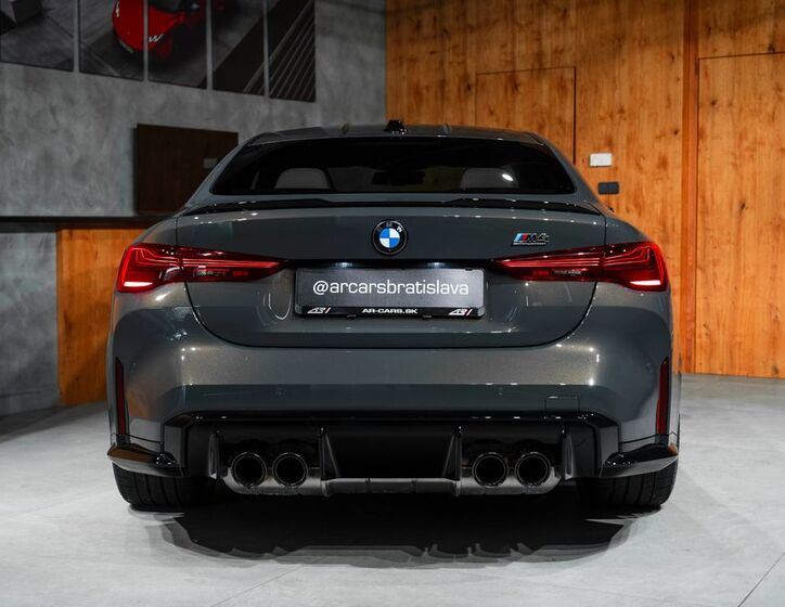 BMW M4 26