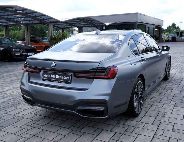 BMW Řada 7 6